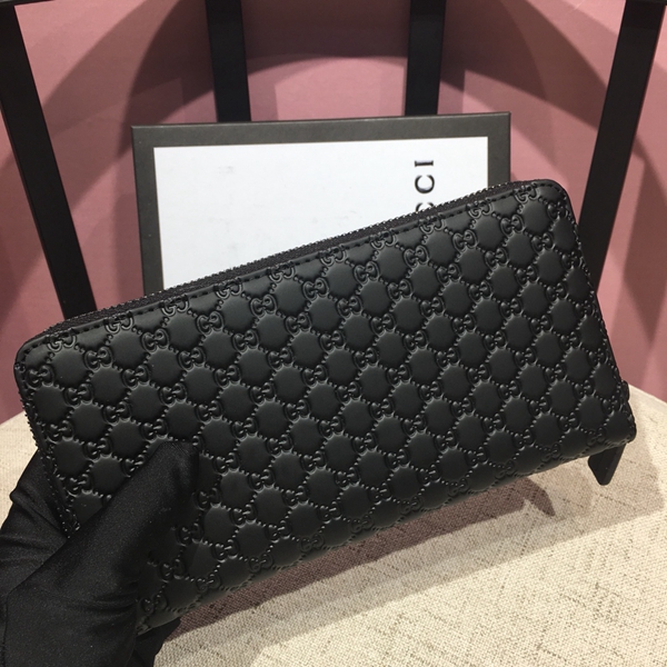 グッチ財布コピー背面デザイン